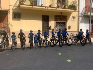Esibizione staffetta bike coordinata dall'associazione Jato Mountain Bike- la vita è come lo sport: passione e rispetto per le regole